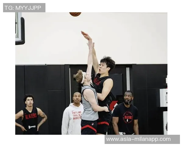 开拓者队宣布召回杨瀚森重返球队提升阵容实力