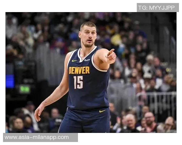 卡尔盛赞约基奇第六季MVP表现称其为篮球历史顶尖球员之一